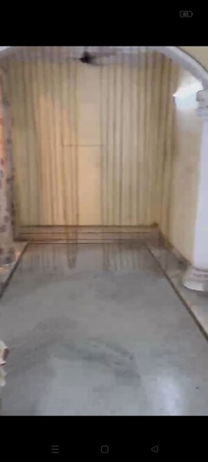 Bathroom in 2 BHK Builder Floor at Rohini Sector 15 – for Rent