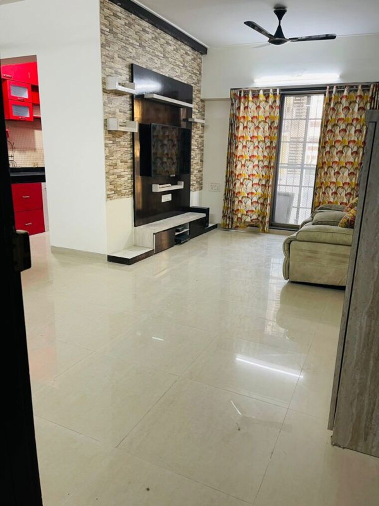 Room, kishor-sukur-enclave-a 1 Bedroom 350 Sq.Ft. Apartment In Ghodbunder Road Thane 10439659