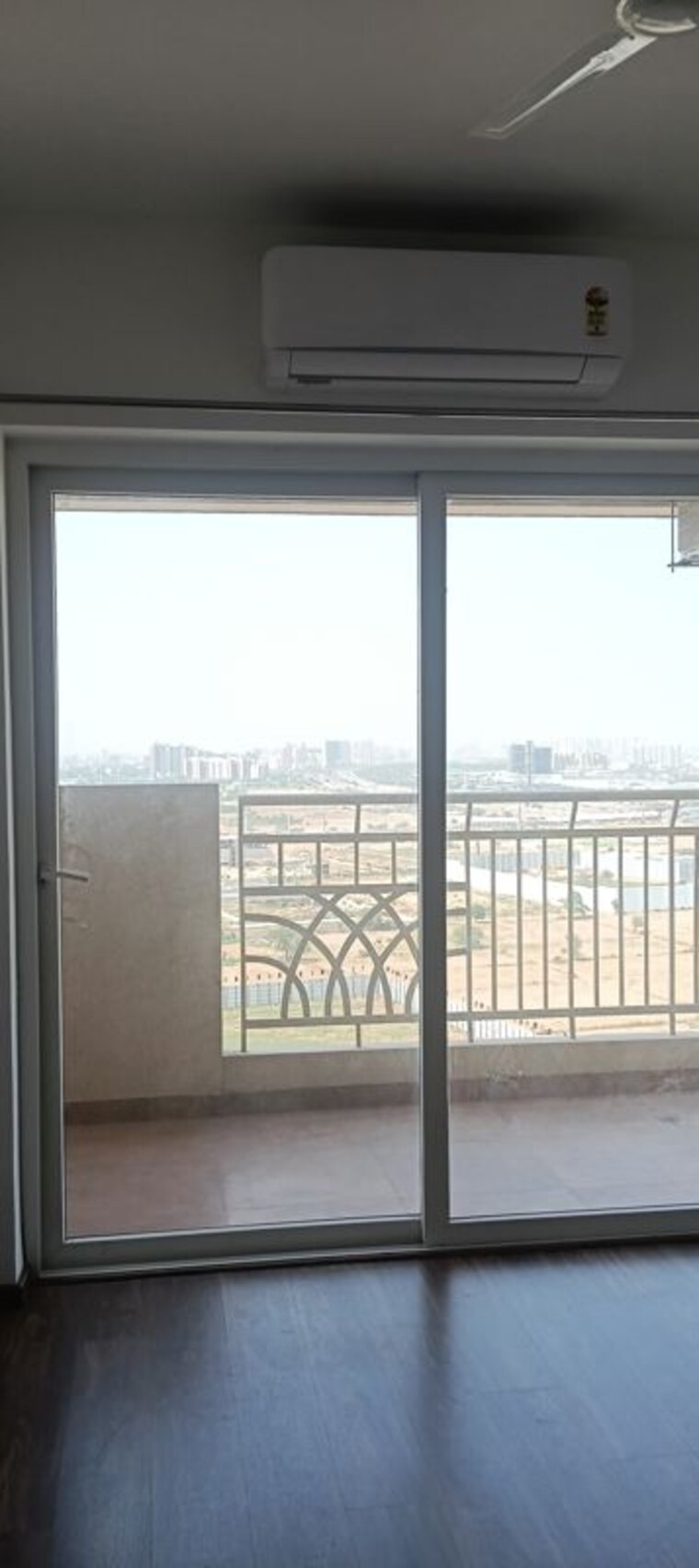Room, the-center-court-prime 2.5 Bedroom 1565 Sq.Ft. Apartment In Sector 88a Gurgaon 10439691