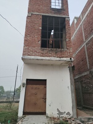  Independent House – Exterior View View at Kanpur University - for Sale