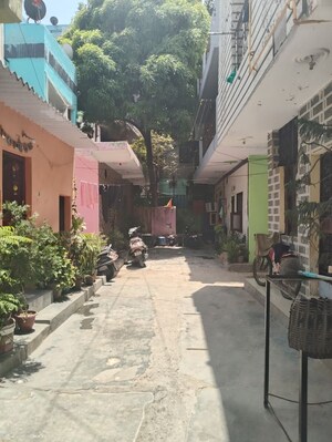  Apartment For Sale in Kondli