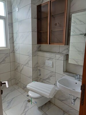 Bathroom in 3.5 BHK Apartment at Conscient Hines Elevate, Sector 59 – for Rent