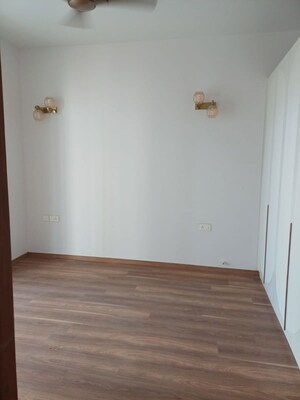 Room in 3.5 BHK Apartment at Conscient Hines Elevate, Sector 59 – for Rent