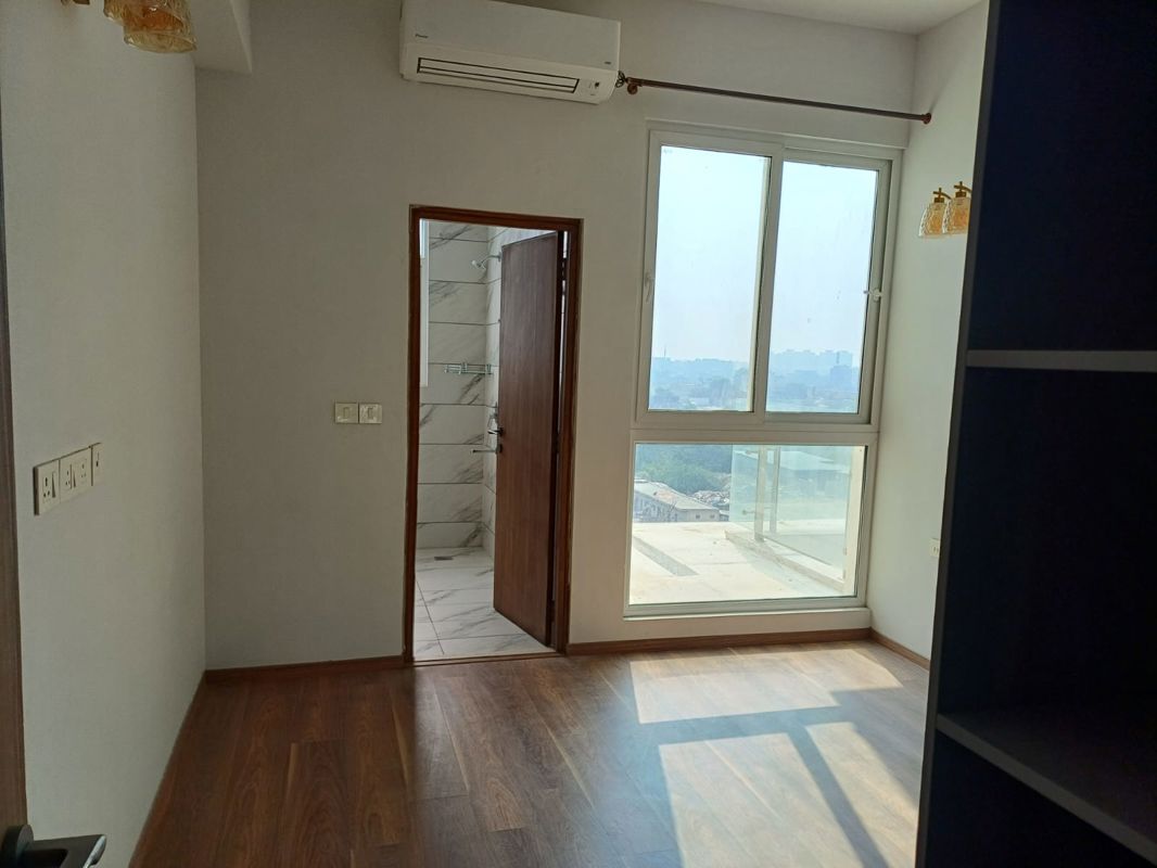3.5 BHK + Servant Room 2600 Sq.Ft. Apartment in Conscient Hines Elevate