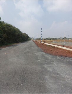 Plot For Sale in Suthgatti