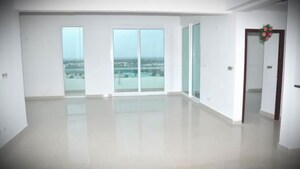 Room in 5 BHK Apartment at Aliens Space Station 1 Cassini, Tellapur – for Rent