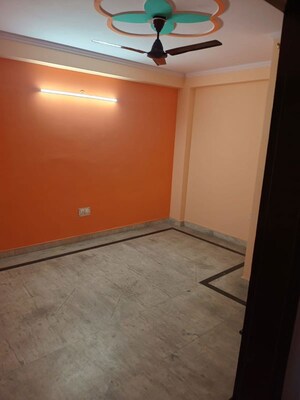 Room in 2.5 BHK Builder Floor at Mayur Vihar – for Rent