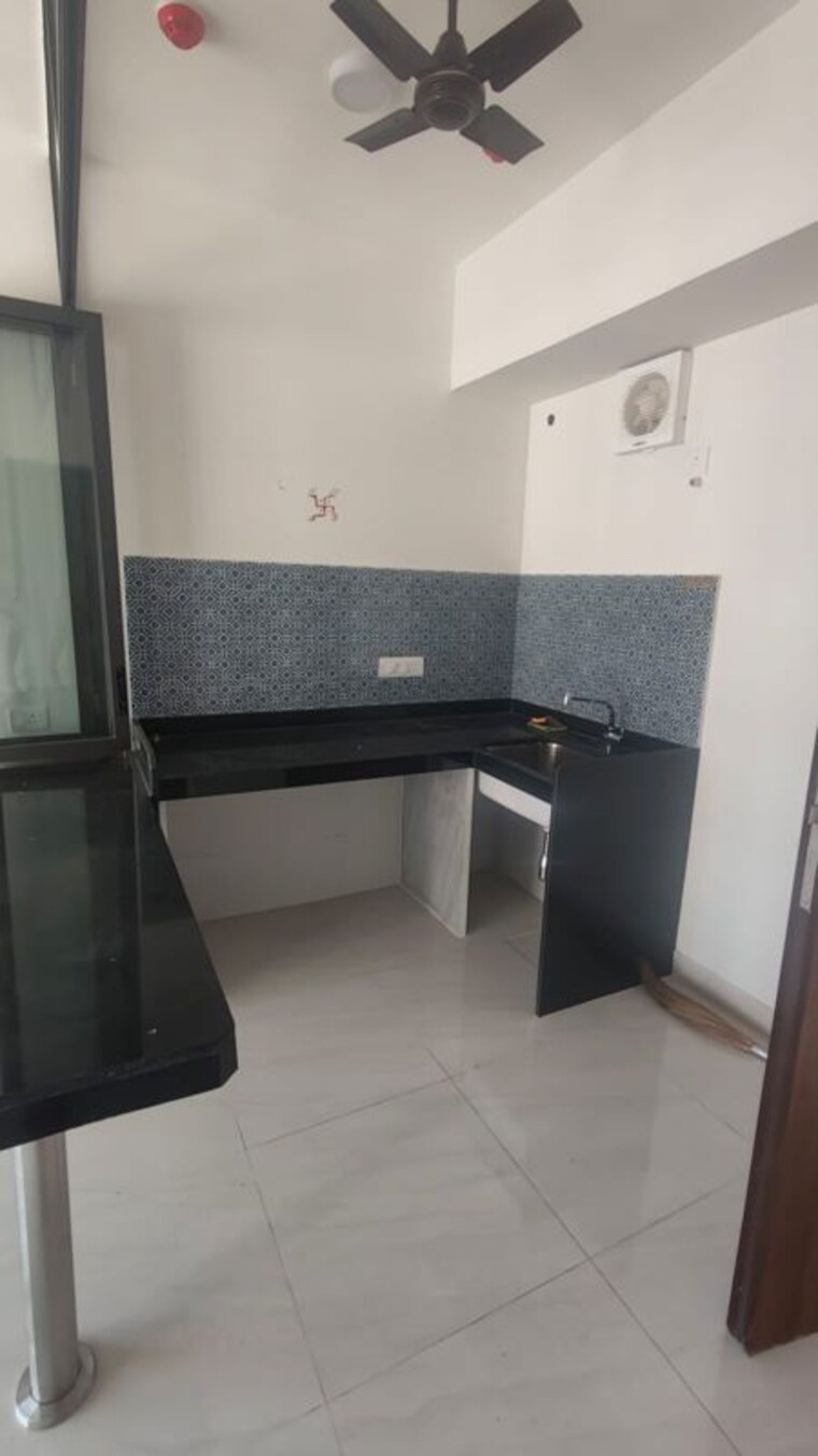 Kitchen, lodha-crown-quality-homes 1 RK 317 Sq.Ft. Apartment In Majiwada Thane 10439816