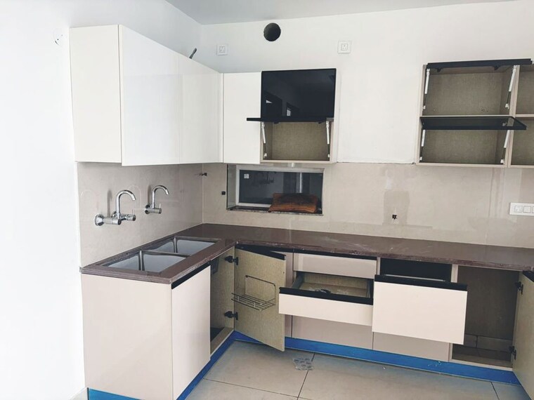 Kitchen, motia-aerogreens 3 Bedroom 2600 Sq.Ft. Apartment In Dyalpur Zirakpur 10440333