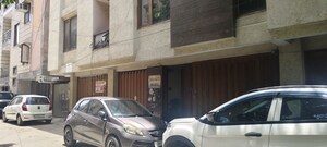  Independent House For Sale in Shalimar Bagh