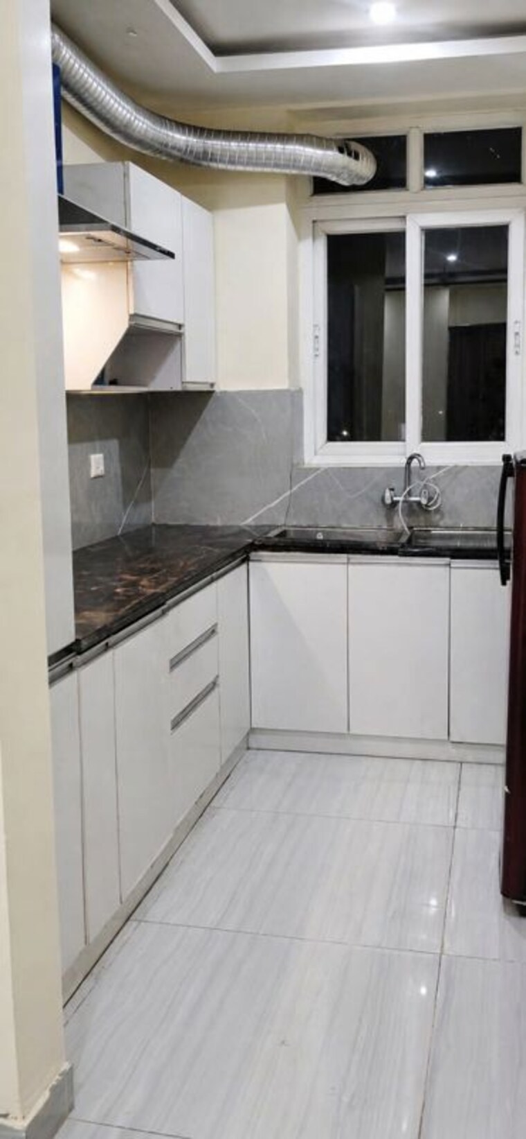Kitchen, devbhoomi-elite-homez 2 Bedroom 1700 Sq.Ft. Apartment In Patiala Road Zirakpur 10440352