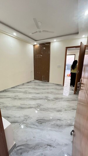 2 BHK Apartment For Rent in Chattarpur