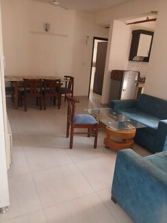 2 BHK Apartment For Rent in Supertech Czar Suites