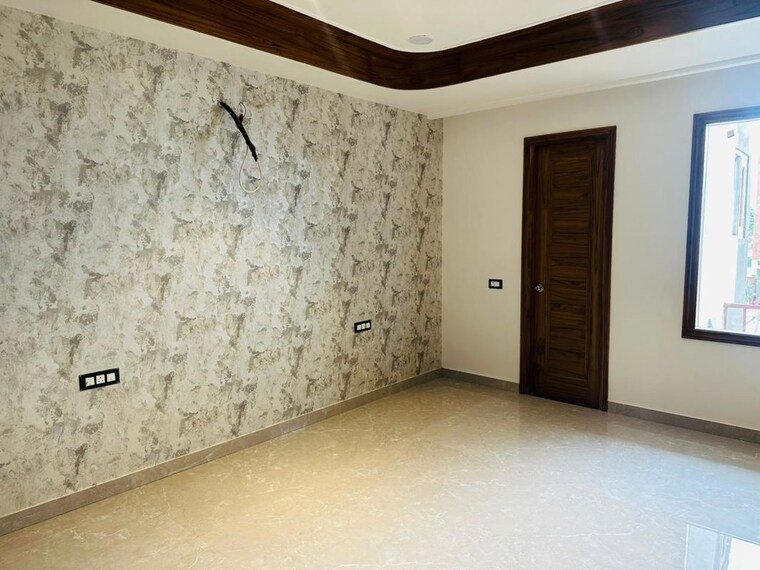 Room, sunny enclave 6+ Bedroom 250 Sq.Yd. Independent House In Sunny Enclave Mohali 10440517