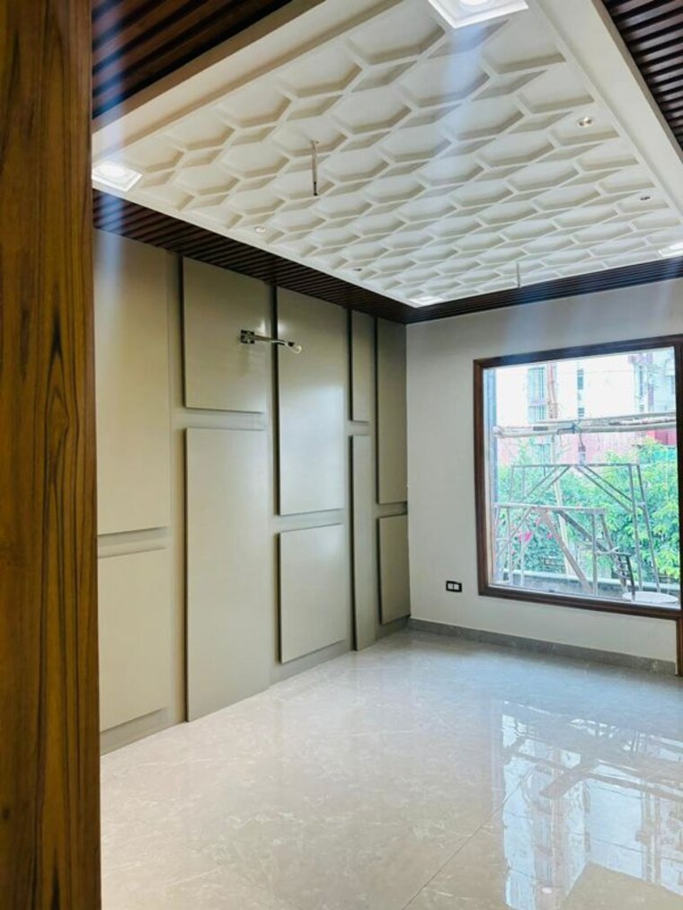 Room, sunny enclave 6+ Bedroom 250 Sq.Yd. Independent House In Sunny Enclave Mohali 10440517
