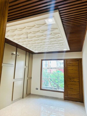 Room in 6+ BHK Independent House at Sunny Enclave – for Sale