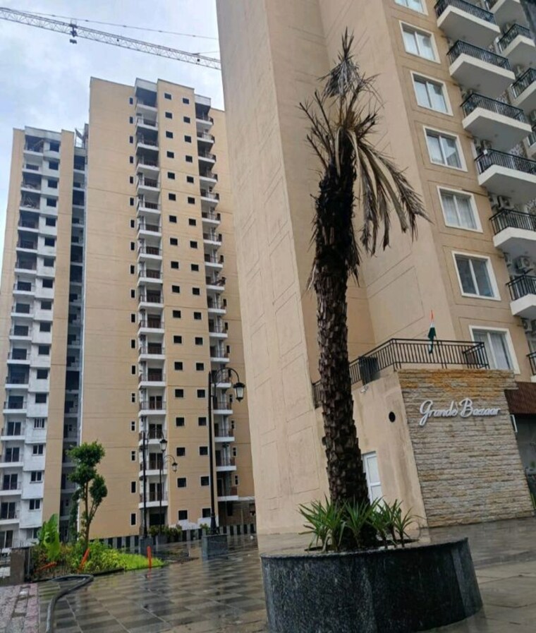 Exterior View, earthcon-casa-grande-ii 3 Bedroom 1325 Sq.Ft. Apartment In Chi V Greater Noida Greater Noida 10440583