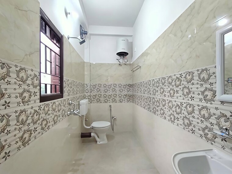 Bathroom, zoo tiniali 2 Bedroom 950 Sq.Ft. Apartment In Zoo Tiniali Guwahati 10440602