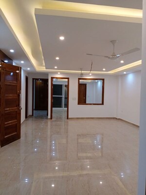Room in 4 BHK Builder Floor at Nangal Dewat – for Rent