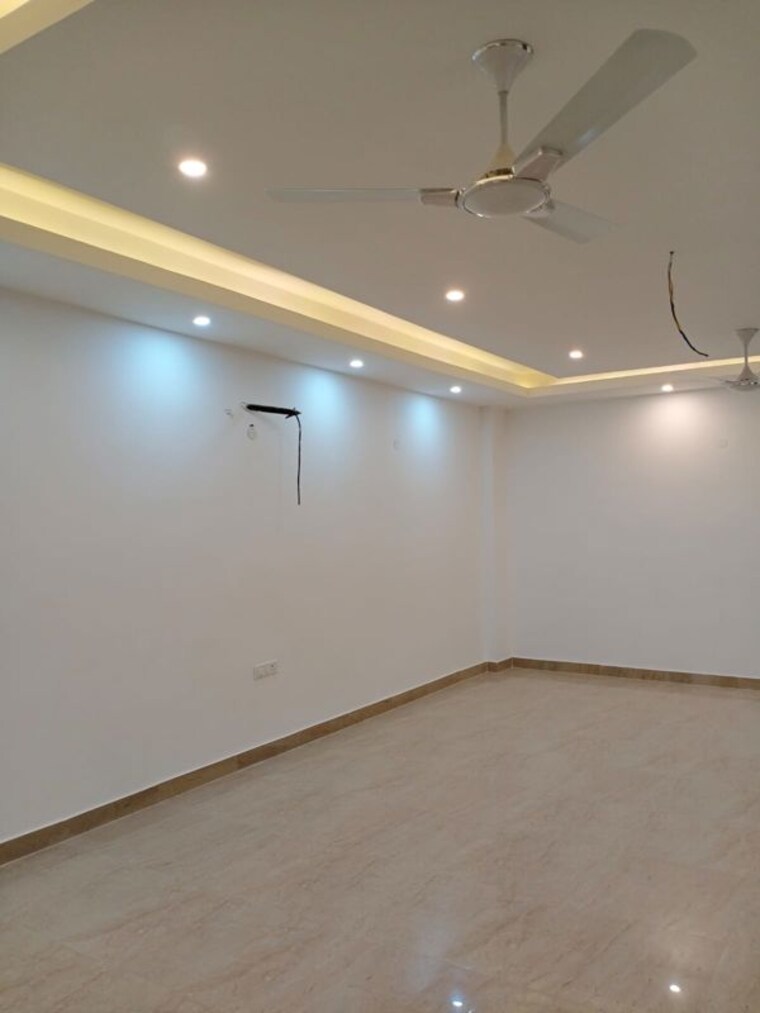 Room, nangal dewat 4 Bedroom 1400 Sq.Ft. Builder Floor In Nangal Dewat Delhi 10440671