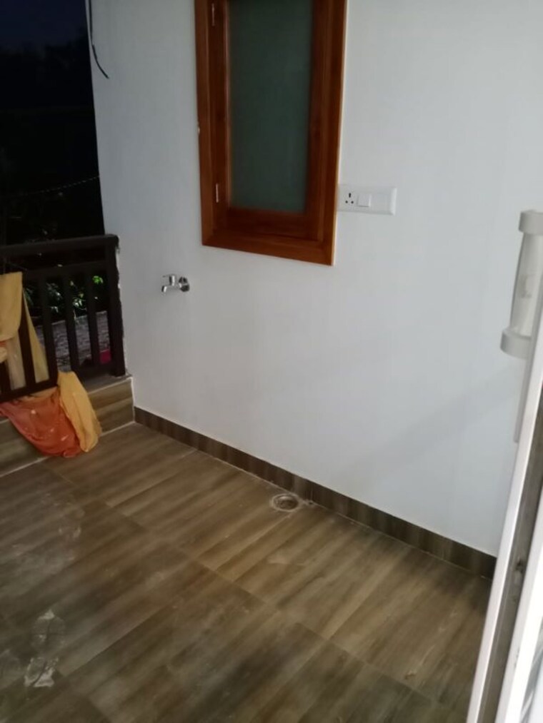 Bathroom, nangal dewat 4 Bedroom 1400 Sq.Ft. Builder Floor In Nangal Dewat Delhi 10440671