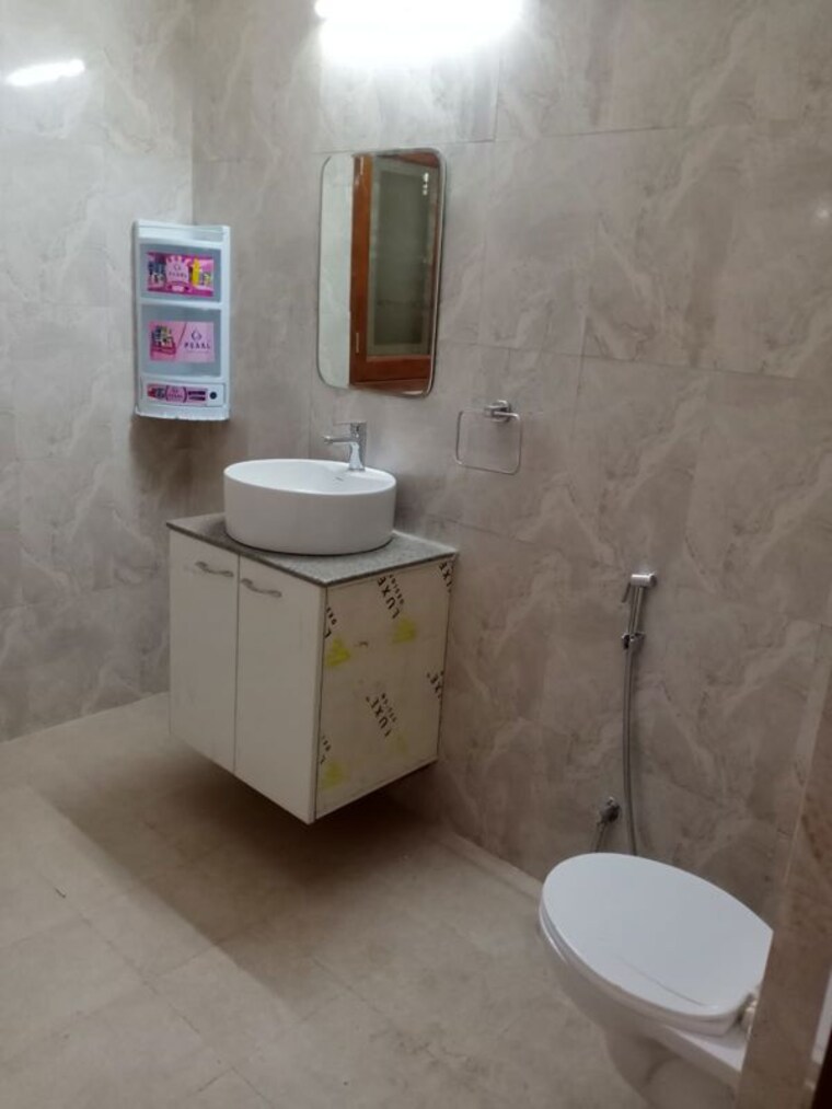 Bathroom, nangal dewat 4 Bedroom 1400 Sq.Ft. Builder Floor In Nangal Dewat Delhi 10440671