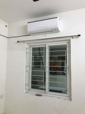 Room in  Apartment at Vertex Panache, Gachibowli – for Rent
