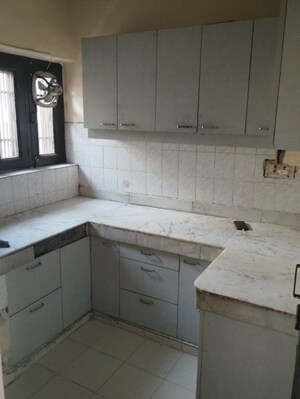 Kitchen in 2 BHK Builder Floor at Sector 16 – for Rent