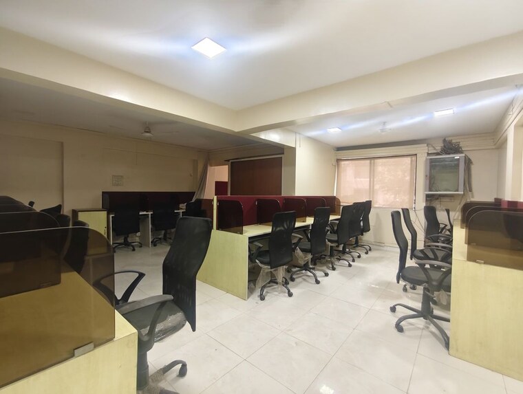Team Area, model colony Commercial Office Space 2000 Sq.Ft. In Model Colony Pune 10440764