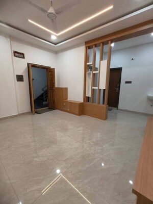 Room in 2 BHK Apartment at Chandra Vihar Madhapur, Madhapur – for Rent
