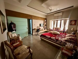 Bedroom in 6 BHK Villa at Jakkuru – for Rent