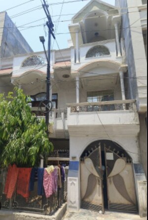 4 BHK Builder Floor For Sale in Sector 7
