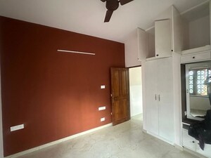 Room in 3 BHK Independent House at Jp Nagar – for Rent