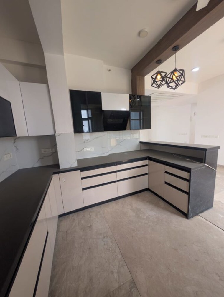 Kitchen, vatika-signature-villas 4 Bedroom 3300 Sq.Ft. Villa In Sector 82 Gurgaon 10440804
