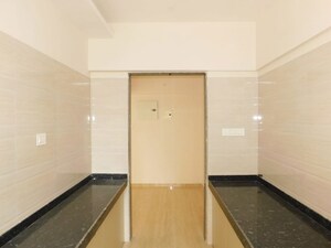 Room in 3 BHK Apartment at Je And Vee Om Trimurti, Malad East – for Sale