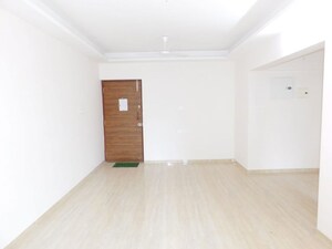 Room in 3 BHK Apartment at Je And Vee Om Trimurti, Malad East – for Sale