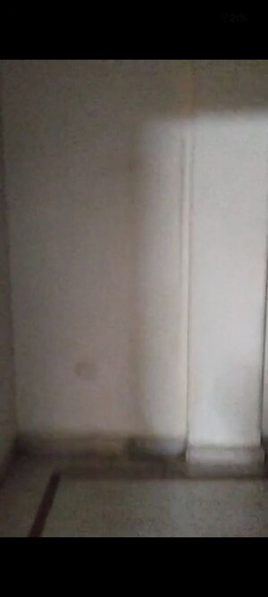 Room in 3 BHK Builder Floor at Rohini Sector 7 – for Rent