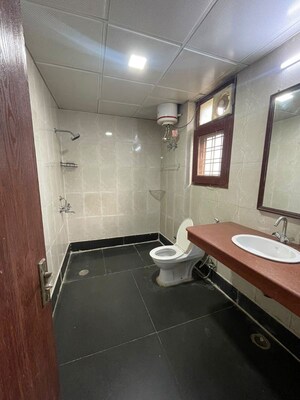 Kitchen in 3 BHK Builder Floor at Sector 32 – for Rent