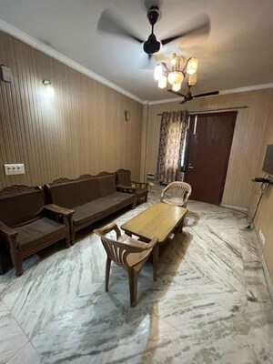 3 BHK Builder Floor For Rent in Sector 39
