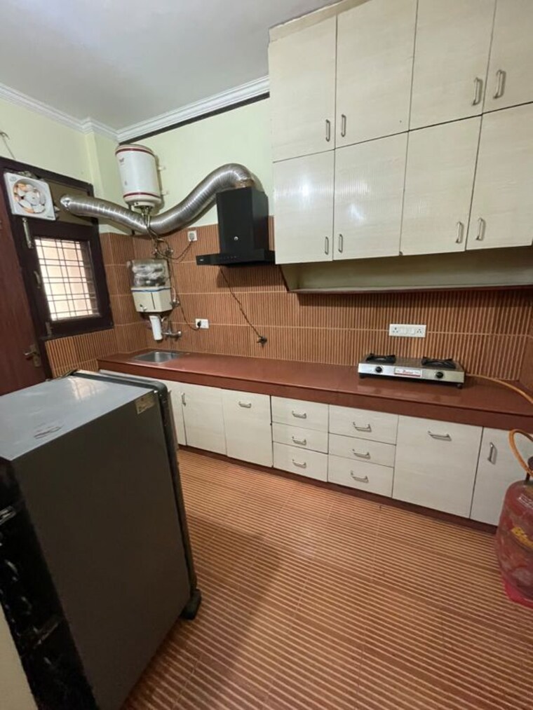 Kitchen, sector 39 3 Bedroom 1850 Sq.Ft. Builder Floor In Sector 39 Gurgaon 10440845