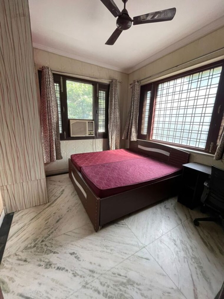 Bedroom, sector 47 3 Bedroom 2021 Sq.Ft. Builder Floor In Sector 47 Gurgaon 10440848
