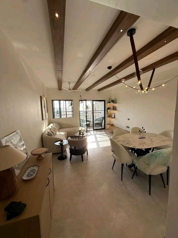 2 BHK 800 Sq.Ft. Apartment in Gayatri Plaza Bandra West