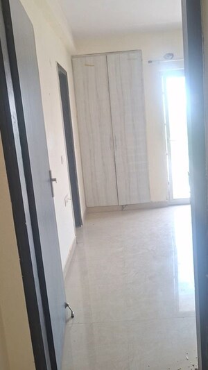 Room in 3 BHK Builder Floor at Amolik Residency, Sector 86 – for Sale