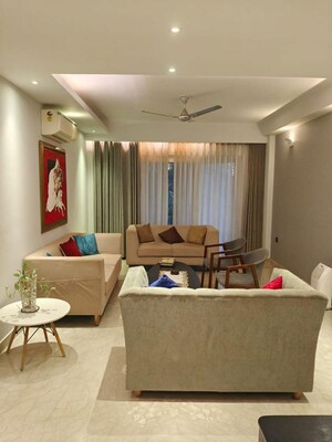 Team Area in 3 BHK Builder Floor at Green Wood City, Sector 45 – for Rent
