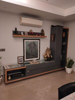 Furnished Amenities in 3 BHK Builder Floor at Green Wood City, Sector 45 – for Rent