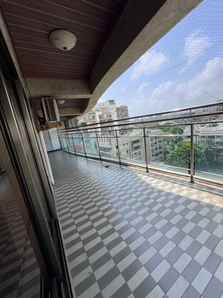 Balcony, tapovan-chs 6+ Bedroom 6000 Sq.Ft. Apartment In Santacruz West Mumbai 10440862