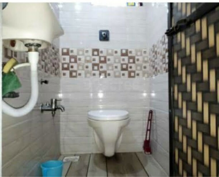Bathroom, om-siddhi-chs-malad 2 Bedroom 570 Sq.Ft. Apartment In Malad West Mumbai 10440865