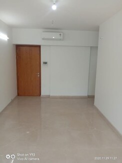 1 BHK + Study Room Apartment For Rent in Godrej The Trees