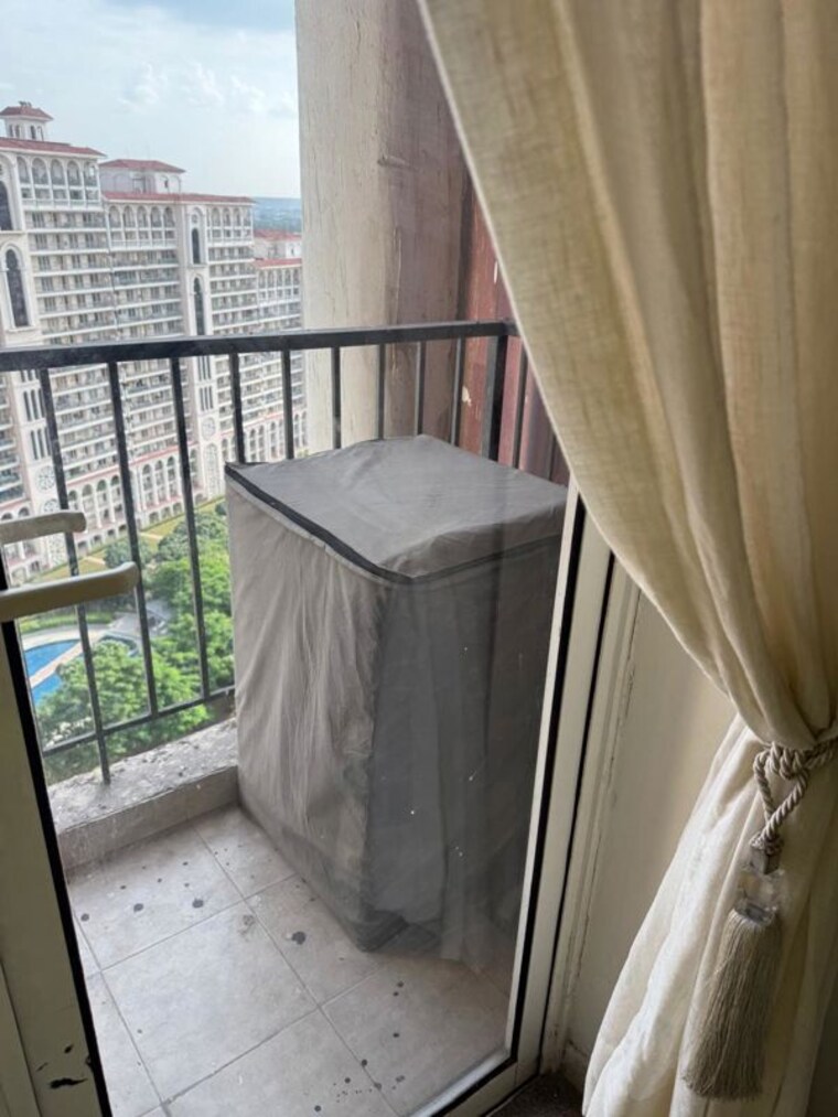 Balcony, dlf-new-town-heights-ii 4 Bedroom 2325 Sq.Ft. Apartment In Sector 86 Gurgaon 10437426