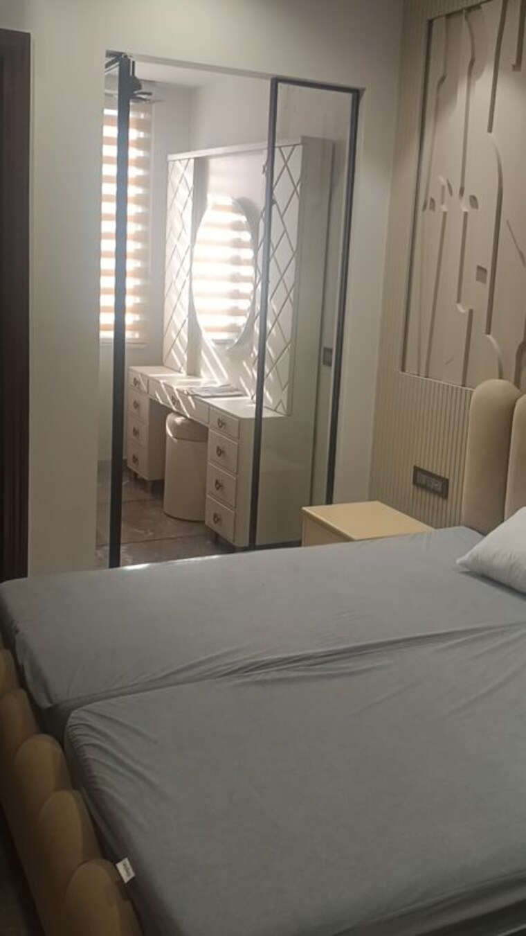Bathroom, rohini sector 11 3 Bedroom 1350 Sq.Ft. Builder Floor In Rohini Sector 11 Delhi 10440919